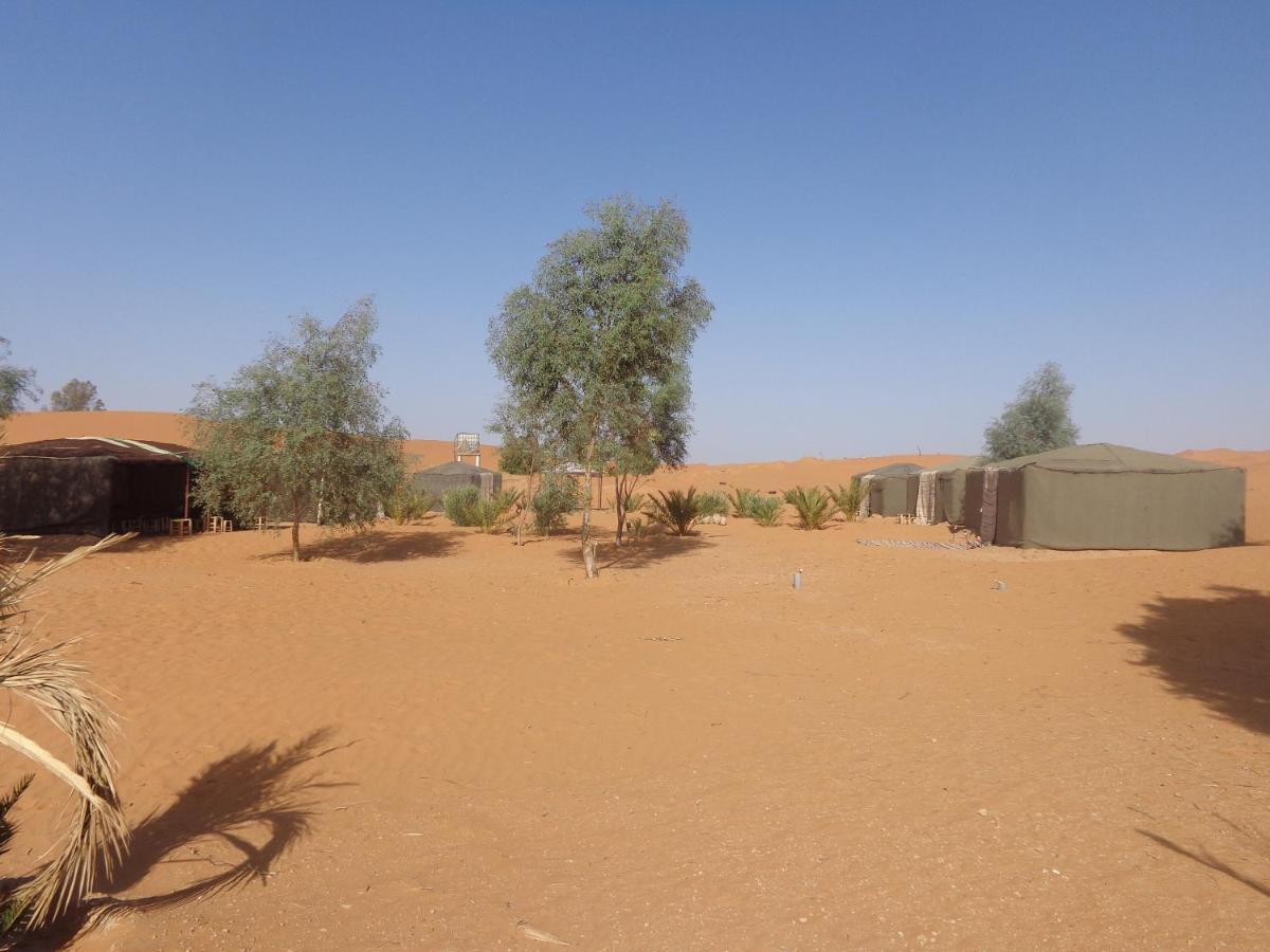 Camel Trek Bivouac Hotel Merzouga Bagian luar foto