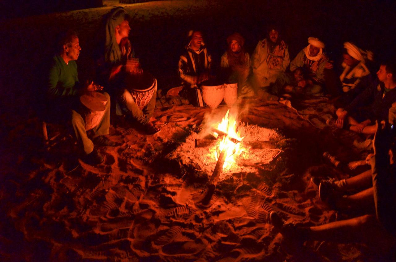 Camel Trek Bivouac Hotel Merzouga Bagian luar foto