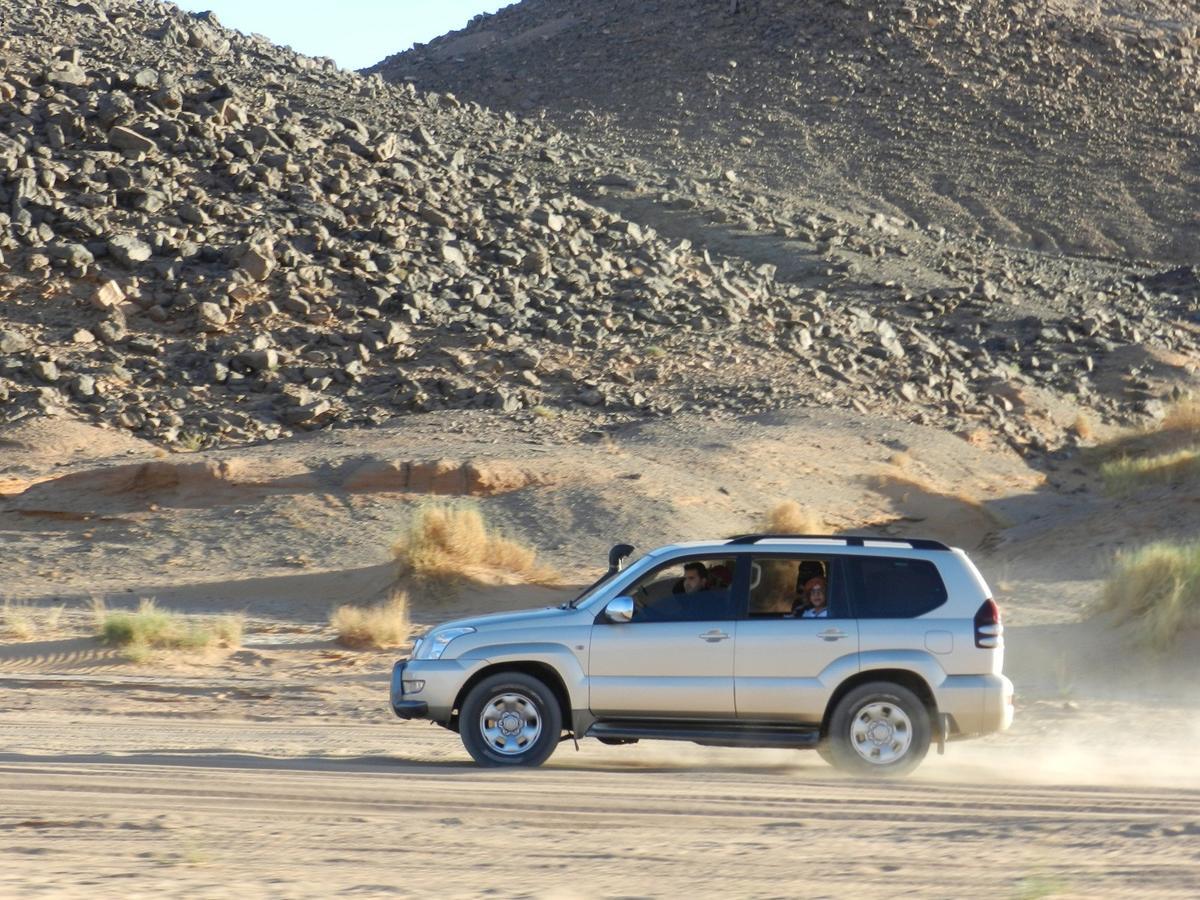 Camel Trek Bivouac Hotel Merzouga Bagian luar foto