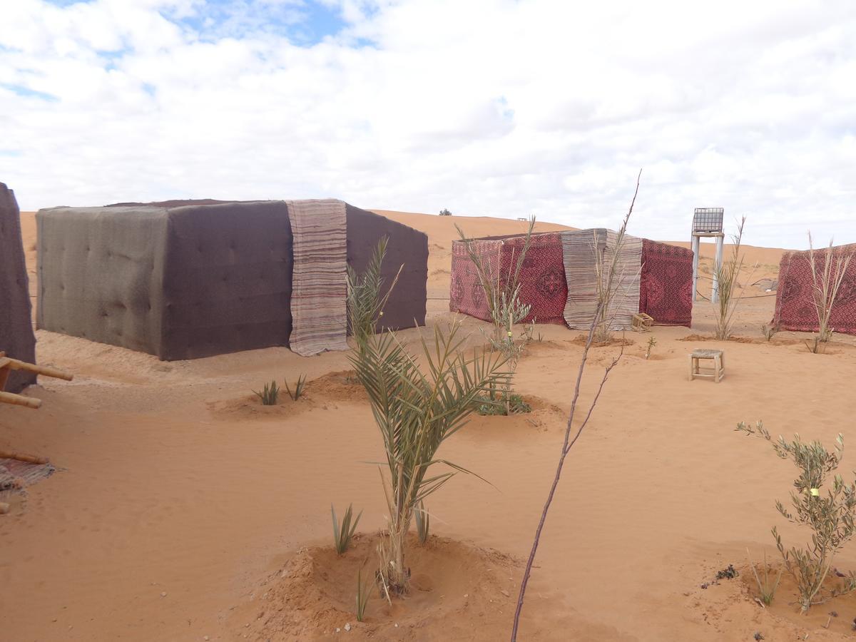 Camel Trek Bivouac Hotel Merzouga Bagian luar foto