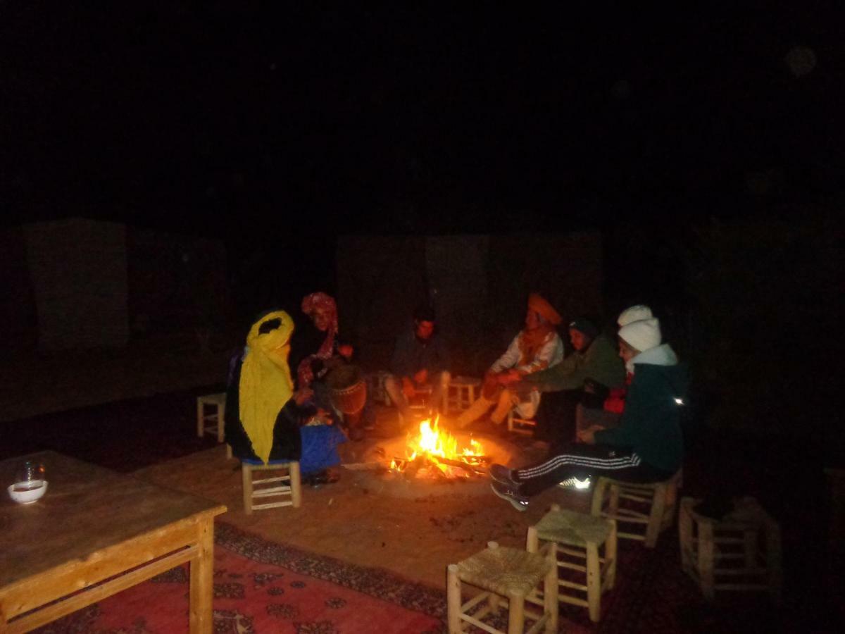 Camel Trek Bivouac Hotel Merzouga Bagian luar foto