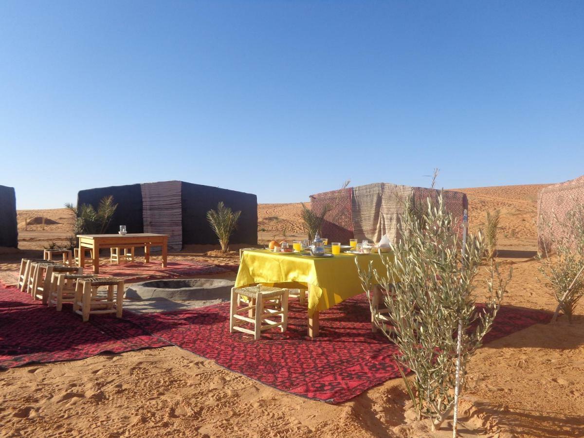 Camel Trek Bivouac Hotel Merzouga Bagian luar foto