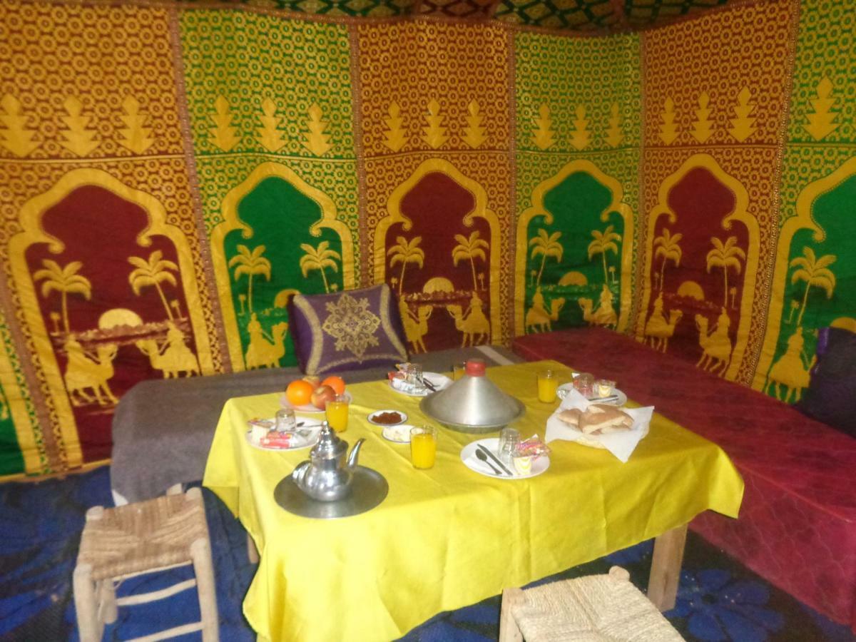 Camel Trek Bivouac Hotel Merzouga Bagian luar foto
