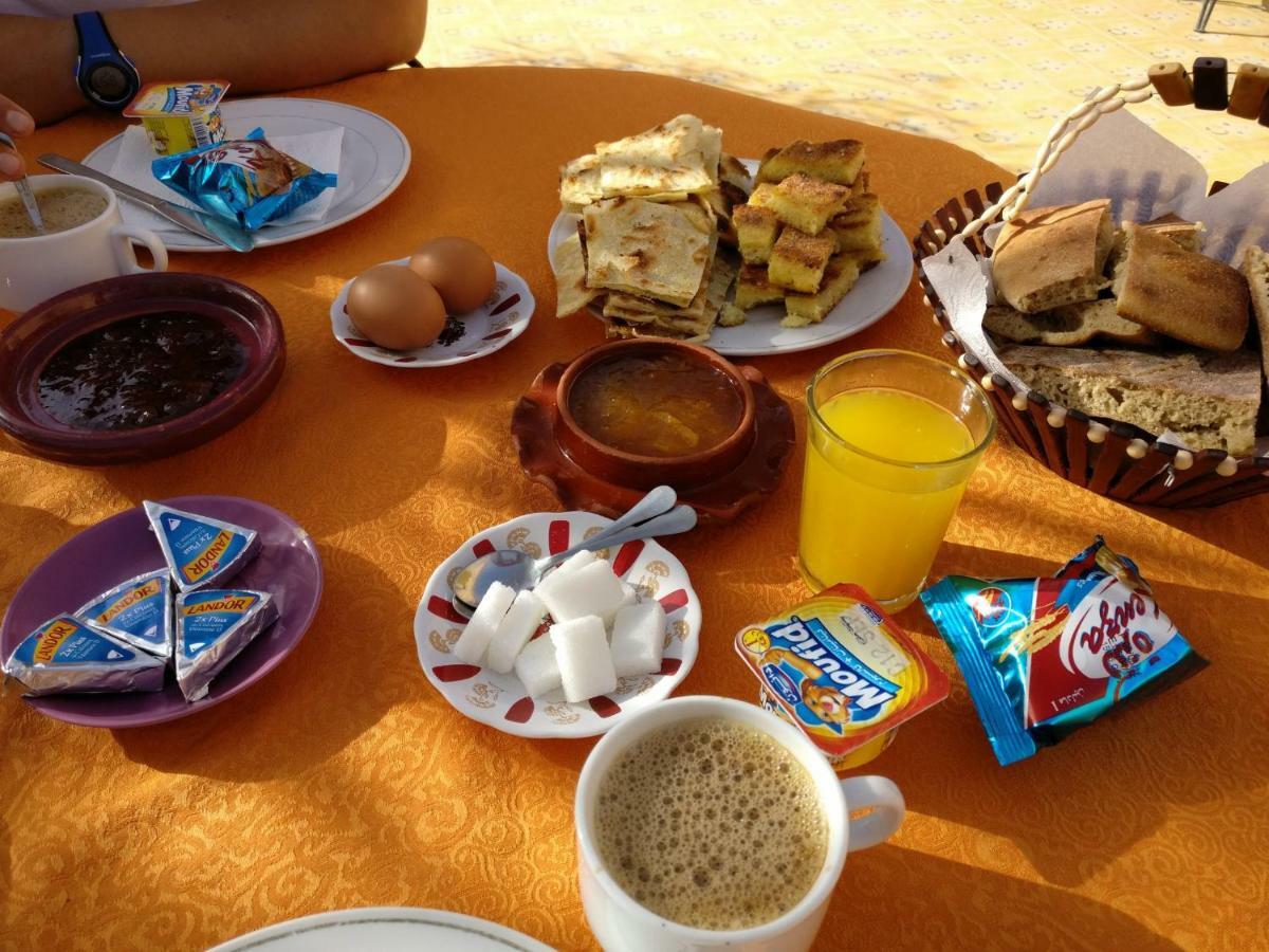 Camel Trek Bivouac Hotel Merzouga Bagian luar foto